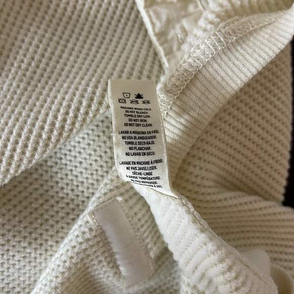 Skims Crop Top Waffle Long Sleeve - Picture 5 of 5